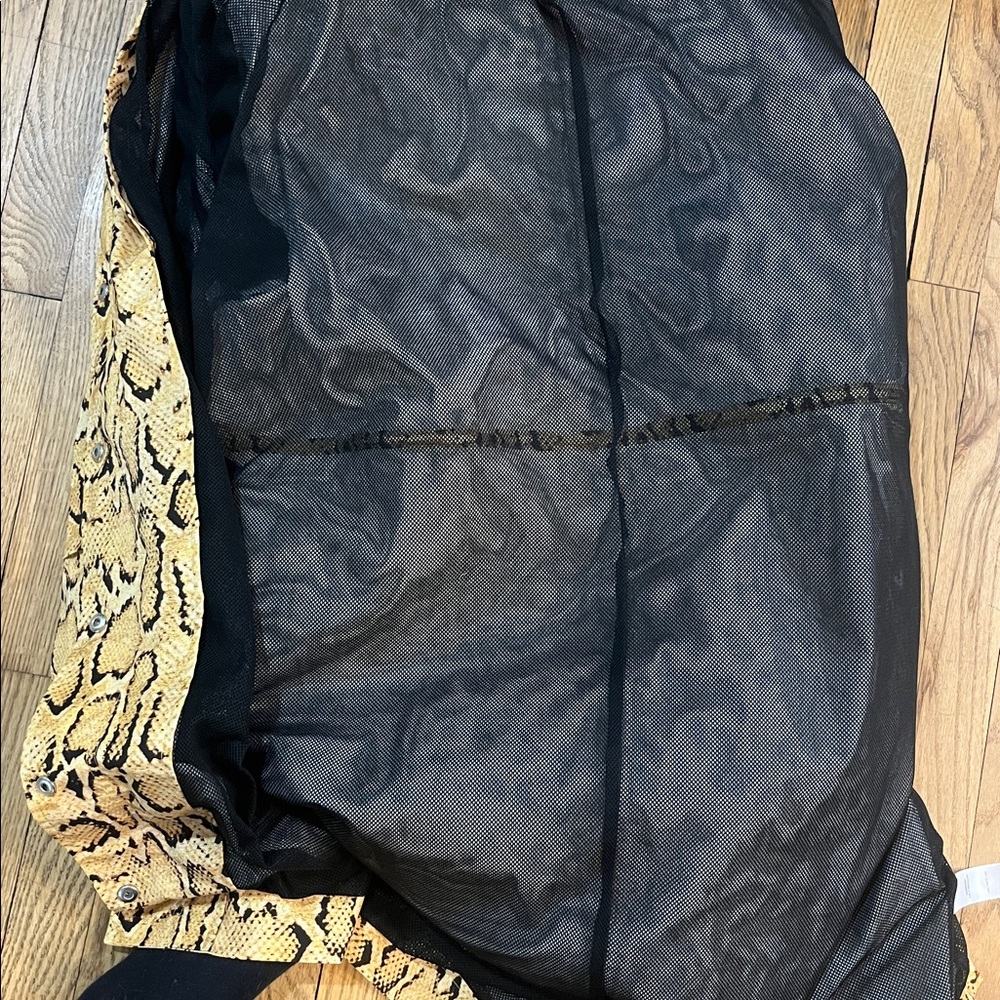 🛍️WEEKEND SALE🛍️ frame python printed trench ra… - image 8